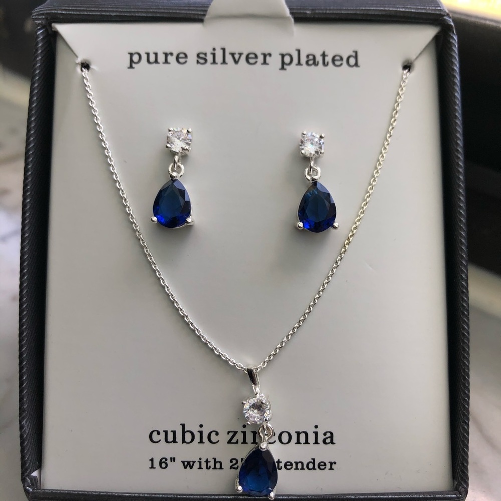 Necklace & earrings ✨